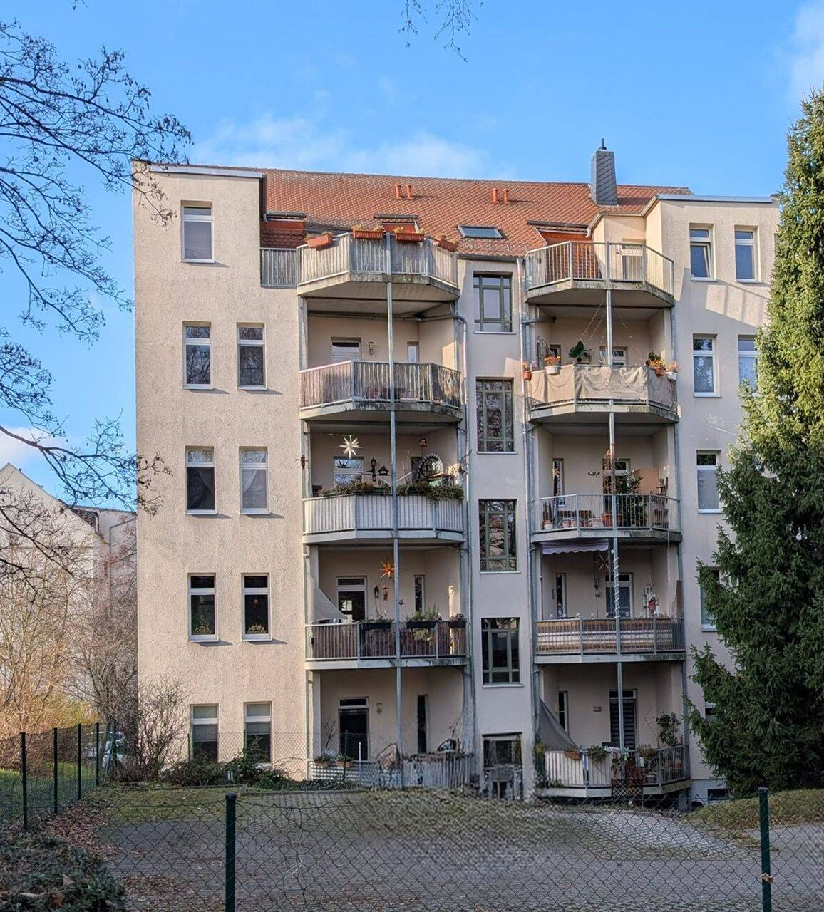Blick über die Dächer von Chemnitz – moderne 3-Zimmer-Wohnung mit großem Balkon, 9130 Chemnitz (Hilbersdorf Sonnenberg Yorckgebiet Zentrum)