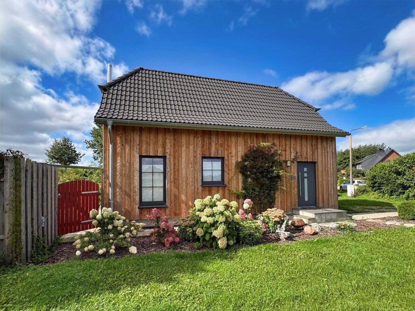 Idyllisches Refugium auf Rügen – modernes Haus mit großem Grundstück in Putbus-Kasnevitz, 18581 Putbus