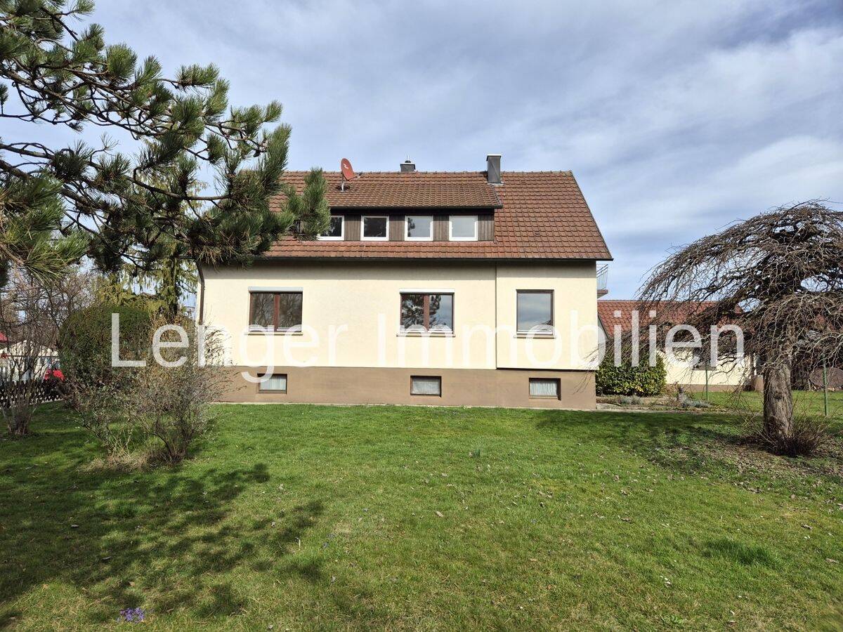 Großzügige 2,5- Zimmer-Wohnung in ruhiger und zentraler Lage von Bisingen, 72406 Bisingen