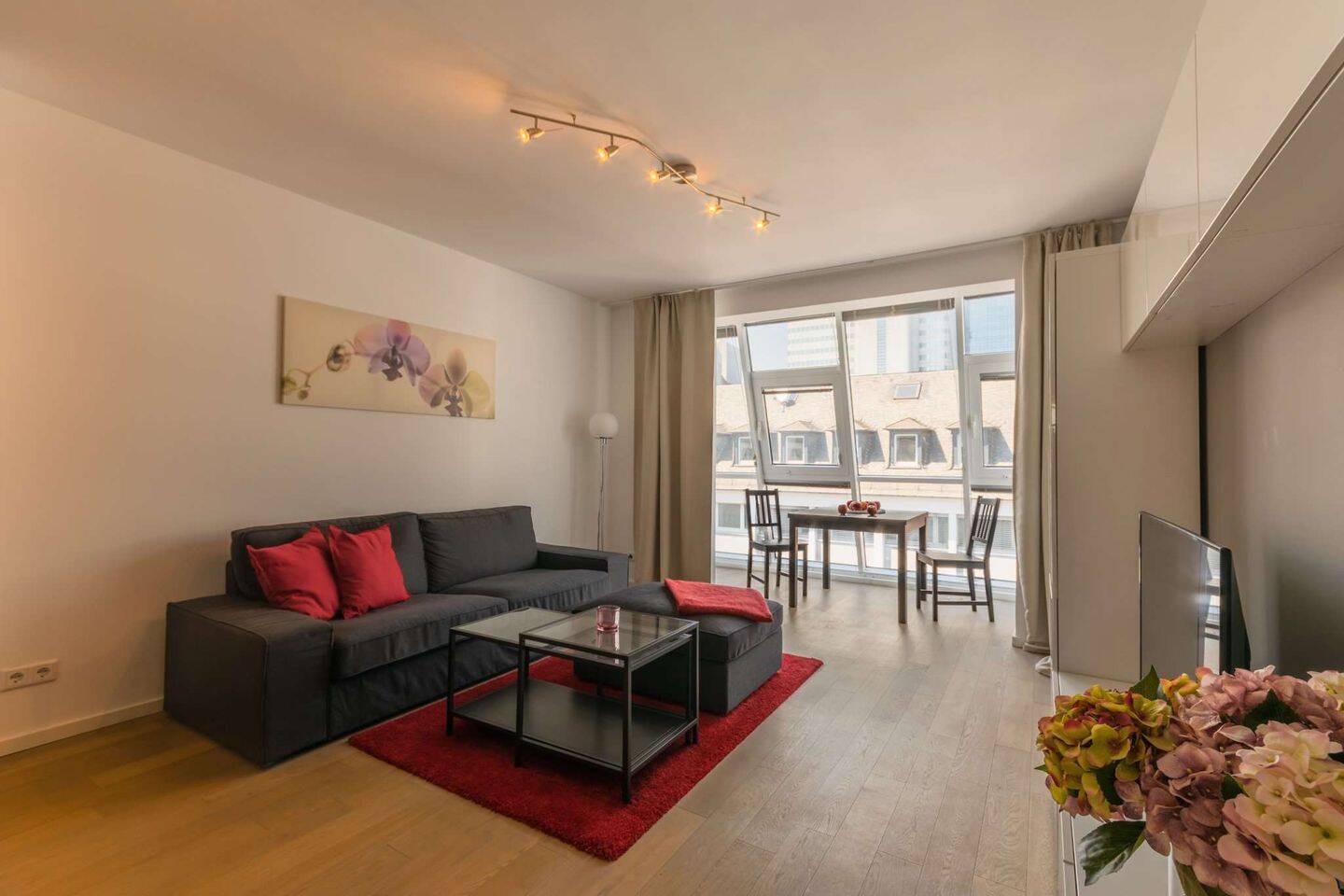 Moderne 2 Zimmer-Wohnung nahe Oper, Bankenviertel und Main, 60329 Frankfurt am Main (Bahnhofsviertel Gallus Gutleutviertel Innenstadt)