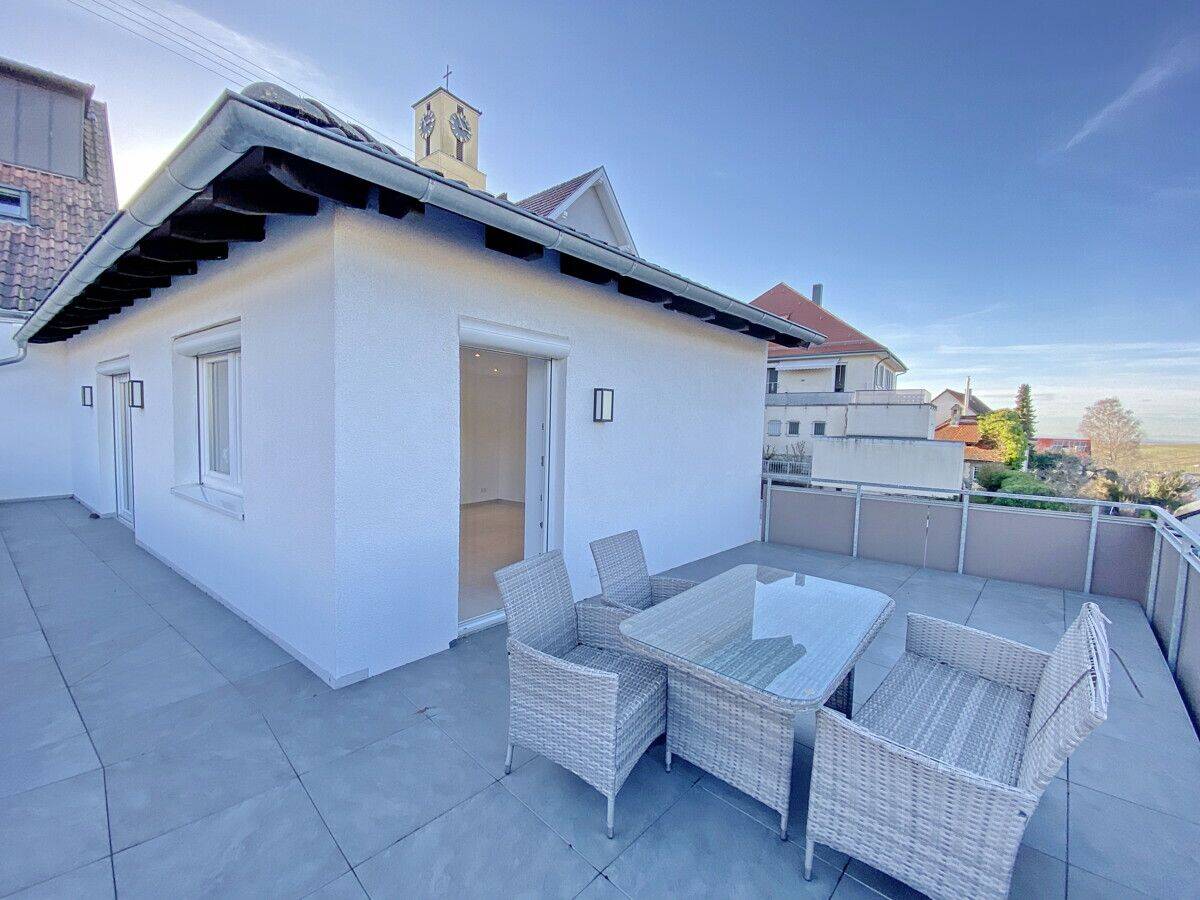 Großzügige 2-Zimmer-Wohnung mit traumhaftem Balkon, 76534 Baden-Baden