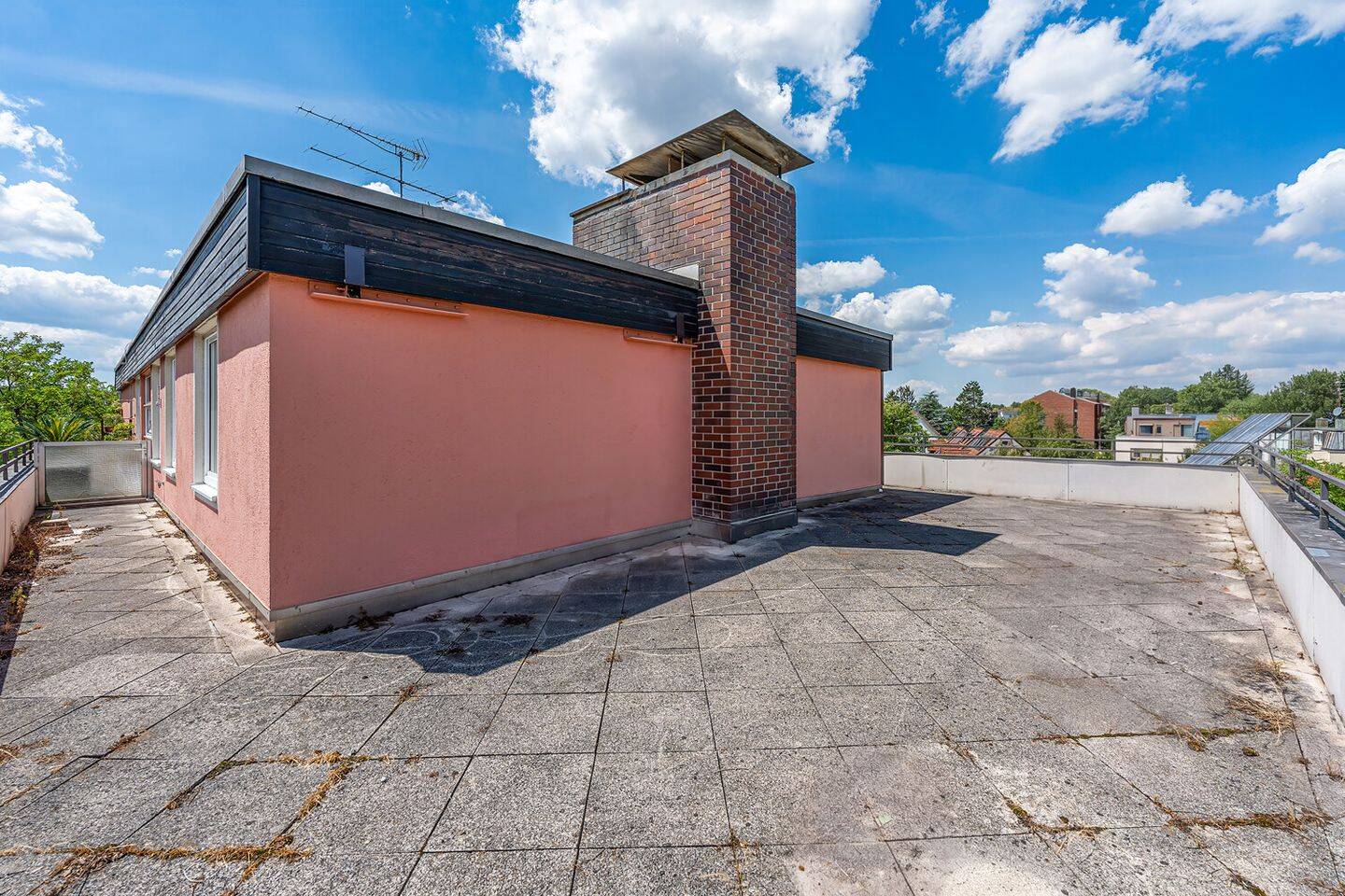 Sehr schöne 3 Zi.-Dachterrassen-Whg. in ruhiger Lage mit perfektem Grundriss und U-Bahn Anbindung., 80807 München (Milbertshofen-Am Hart Schwabing-Freimann)