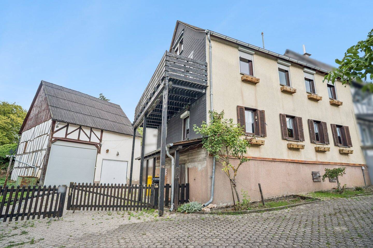 Sanierungsbedürftiges Wohnhaus mit Scheune!, 56348 Bornich