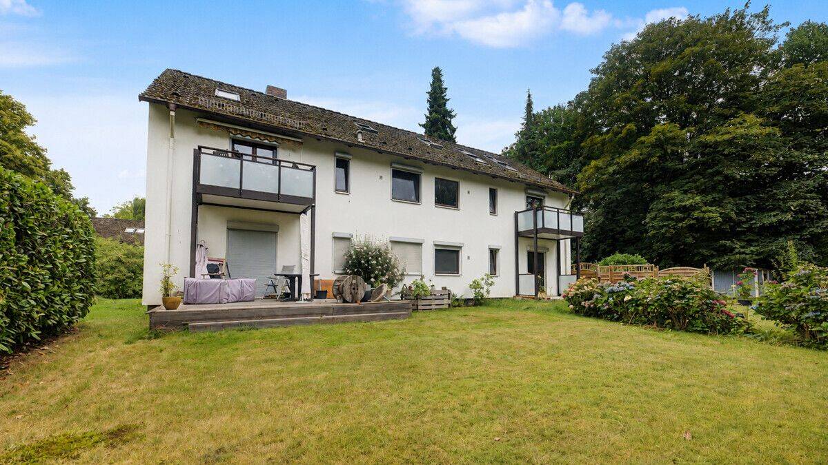 Wohnen im Grünen mit Balkon, Garten und Garage, 22609 Hamburg (Altona Groß Flottbek Nienstedten Osdorf Othmarschen)