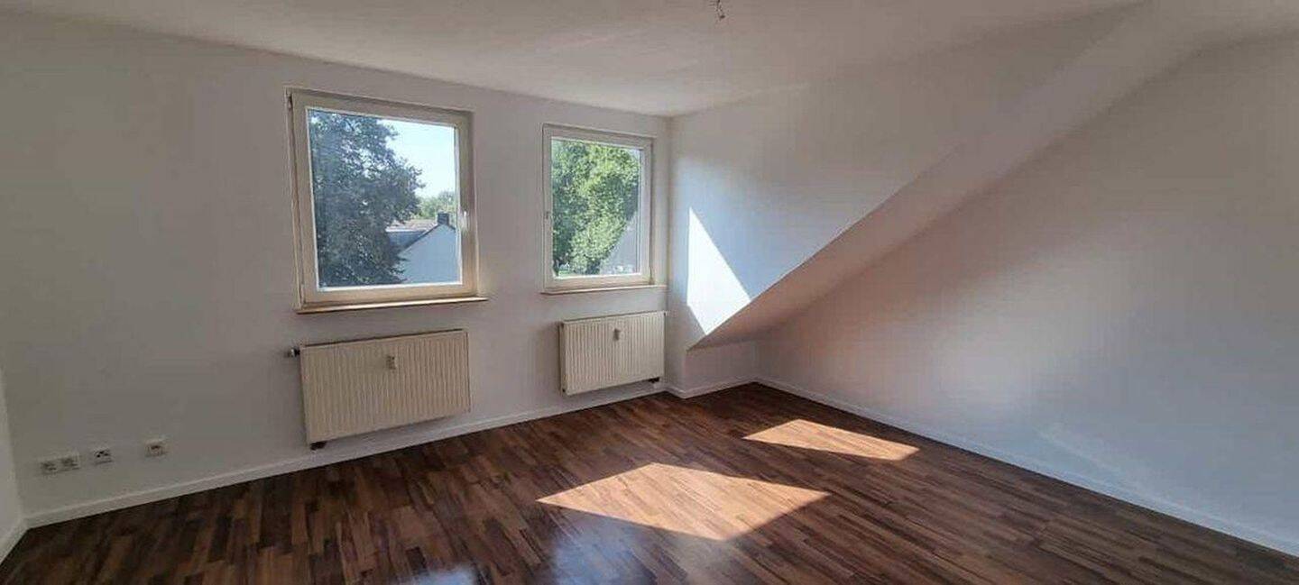 Schöne, ruhig gelegene Wohnung mit drei Zimmern in Dortmund-Wambel, 44143 Dortmund (Brackel Körne Mitte Schüren Wambel)