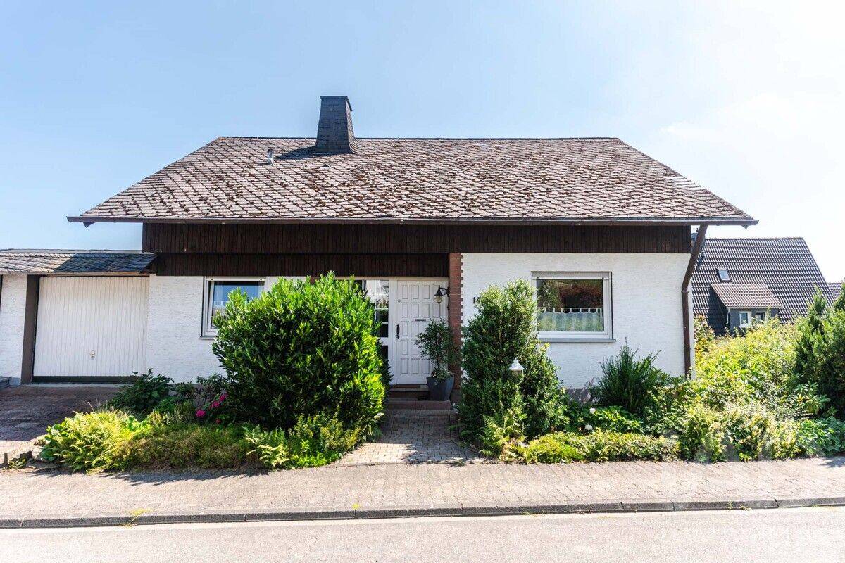 Einfamilienhaus in begehrter Lage von Olsberg – Provisionsfrei für Käufer!, 59939 Olsberg