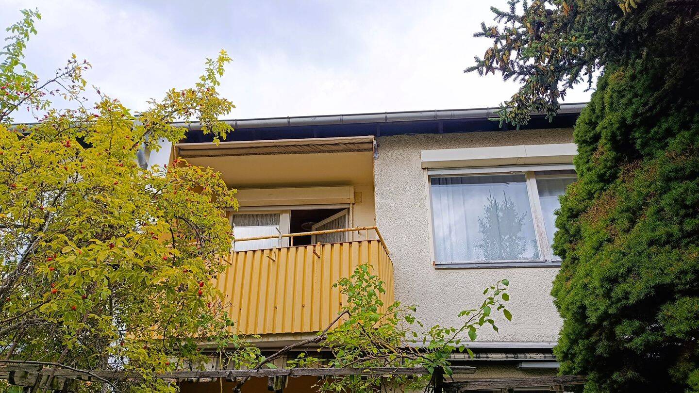 Sanierungsbedürftiges Haus mit Einzelgarage, 12249 Berlin (Steglitz-Zehlendorf Lankwitz Marienfelde)