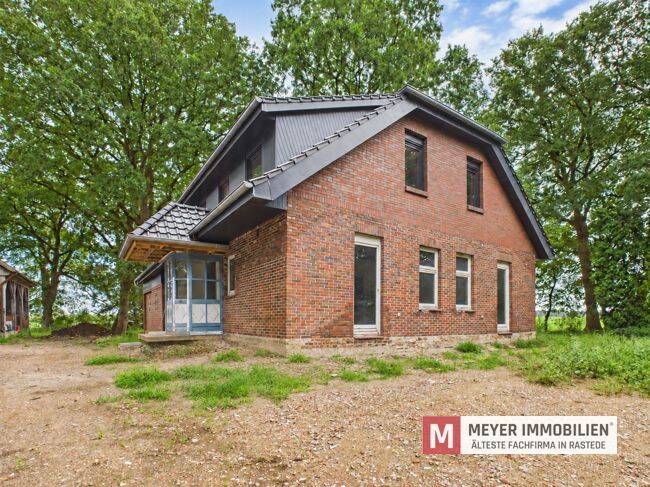 Ländliches Wohnhaus auf ca. 3.998 m² – mit viel Potenzial für eigene Ideen (Obj.-Nr. 6660), 26180 Rastede