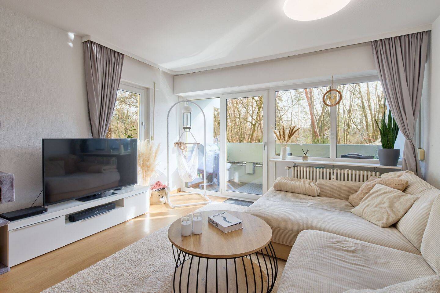Hermann Immobilien: Helle 4-Zimmer Wohnung mit Südbalkon, 64297 Darmstadt (Eberstadt)
