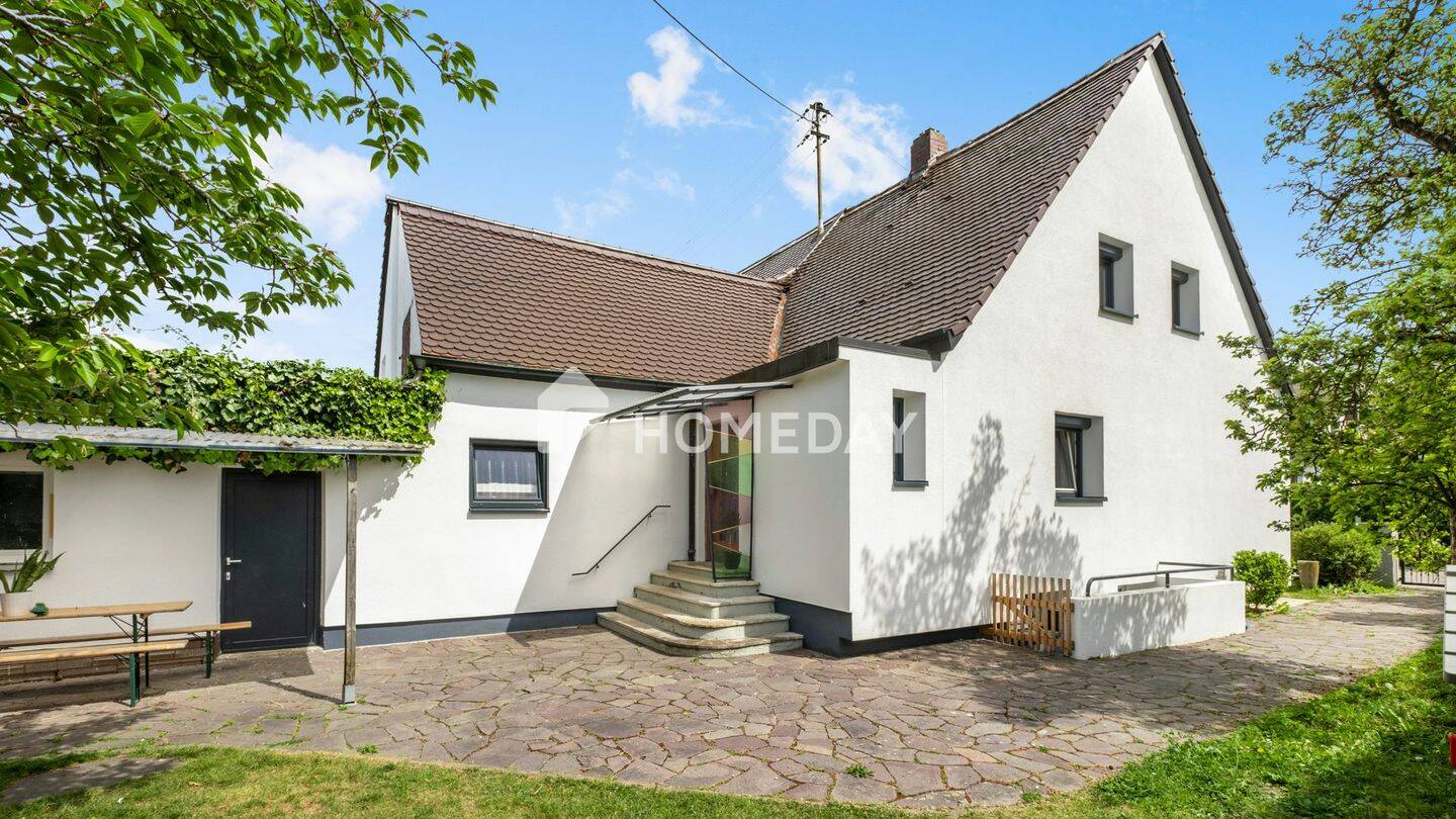 Doppelhaushälfte in Gartenidylle mit Baugenehmigung zur Erweiterung, 86199 Augsburg (Bergheim Göggingen Haunstetten Inningen)