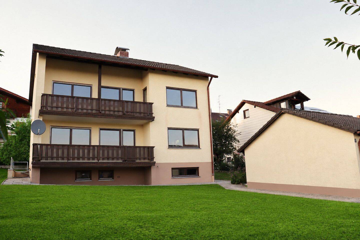 Freistehendes 6-Zimmer-Haus mit Garten und Doppelgarage – provisionsfrei, 84163 Marklkofen