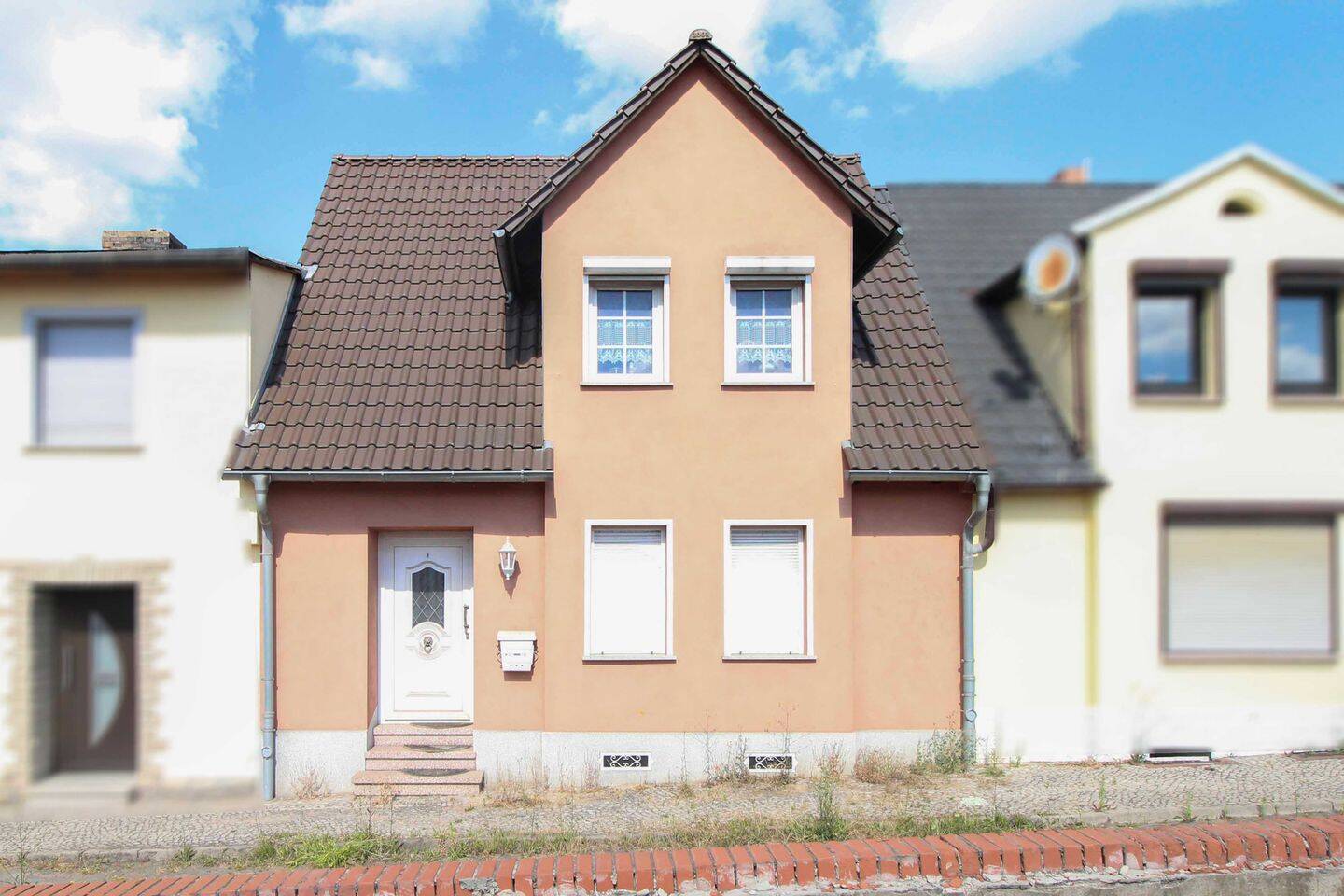 Kleines Wohnhaus mit Garten und Ausbauoptionen, 6406 Bernburg (Saale)