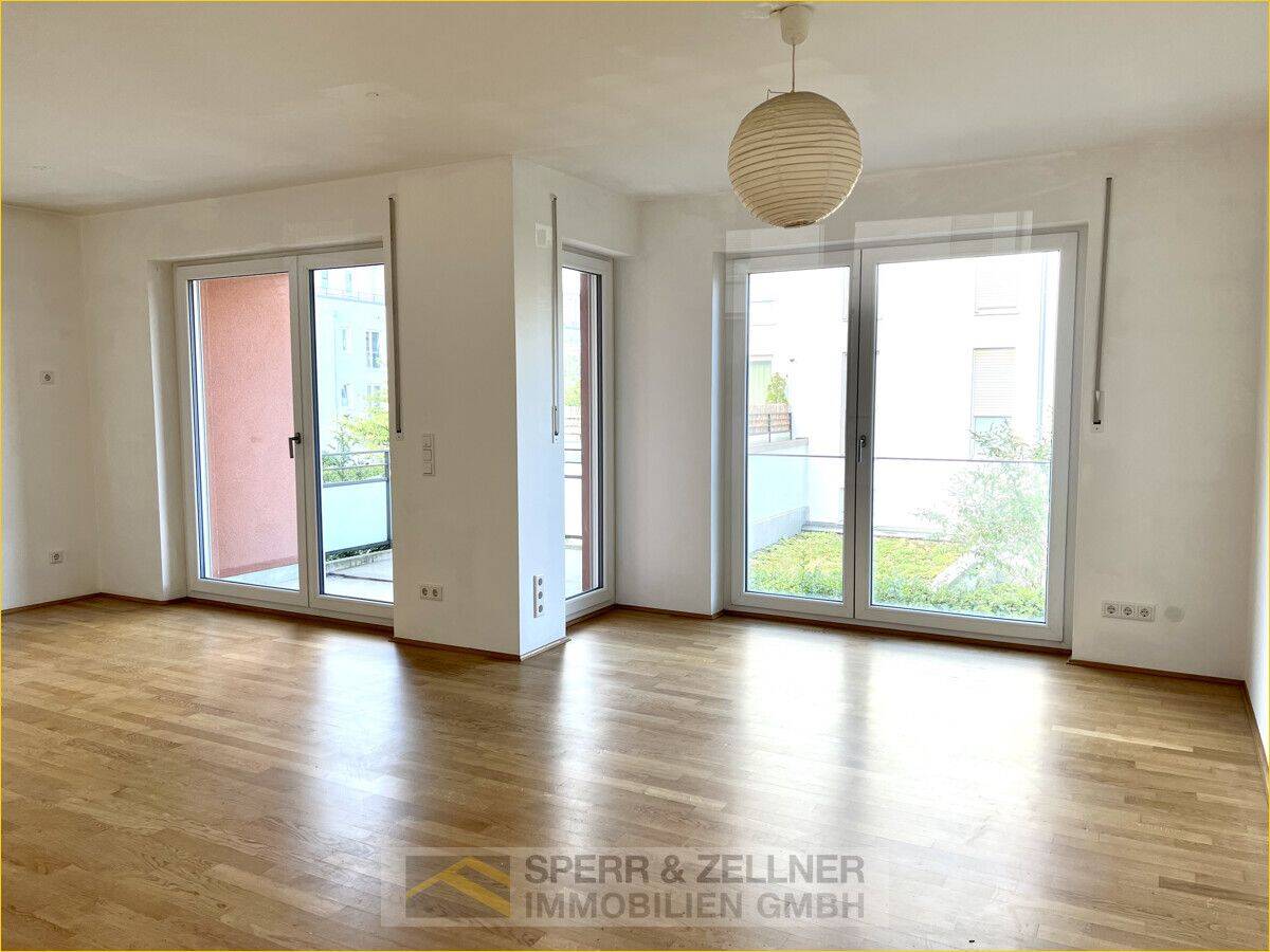 Rammersdorf/München – lichtdurchflutete 3-Zi.-Whg. mit Balkon in Siedlungslage, 81735 München (Berg am Laim Ramersdorf-Perlach Trudering-Riem)