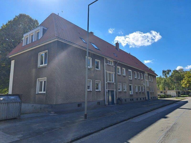 ***Bezugsfertige 3-Raumwohnung im EG mit Laminat und Balkon***, 47229 Duisburg (Bergheim Friemersheim Rheinhausen-Mitte)