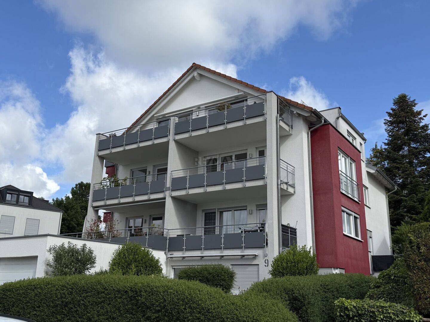 Modernes Wohnen mit  Aufzug, Süd-Balkon und Tiefgarage, 73033 Göppingen