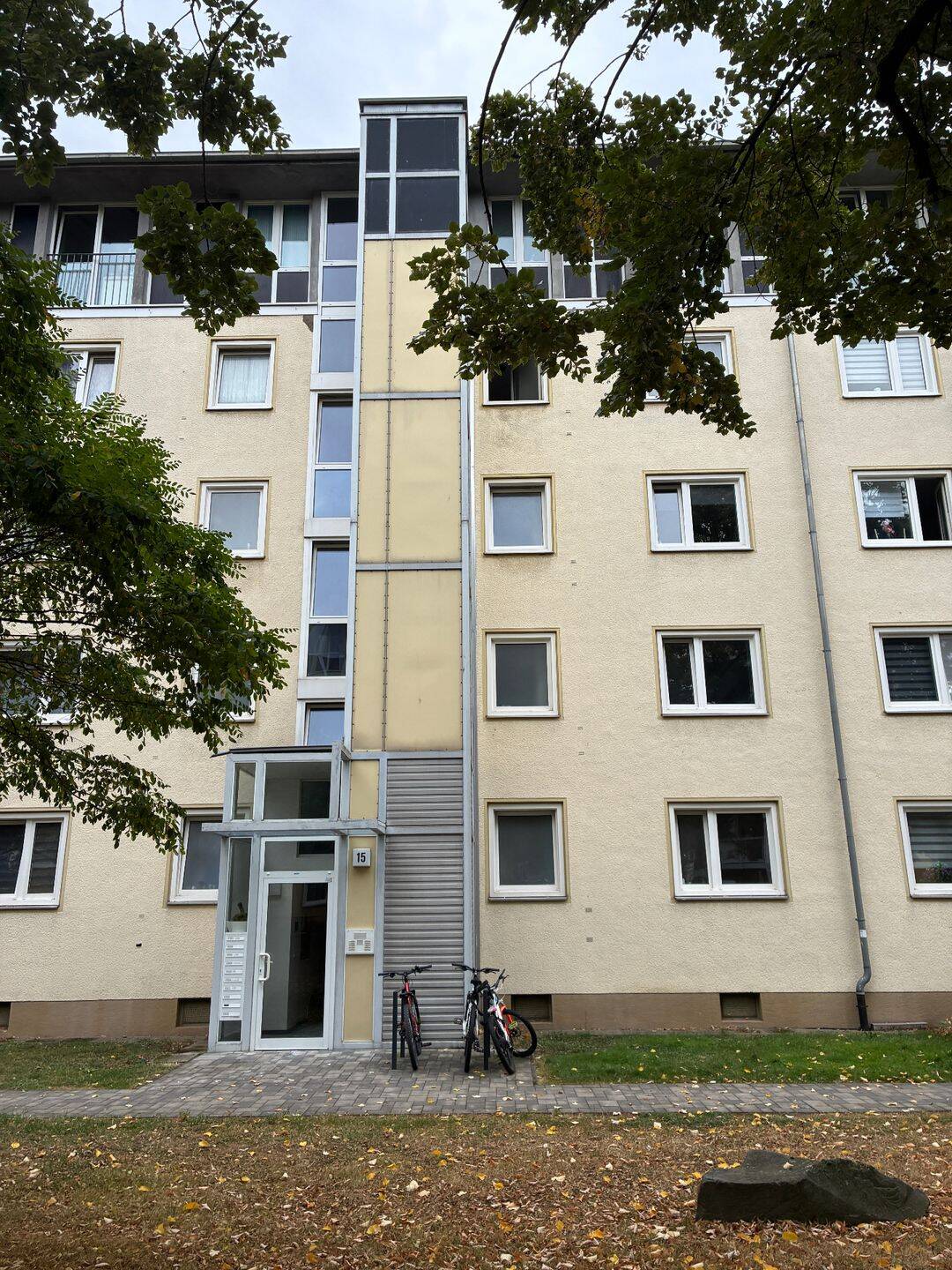 47106/98 Komplett renovierte 2-Zi.-Wohnung mit Terrasse in Düsseldorf-Mörsenbroich!, 40470 Düsseldorf (Düsseltal Grafenberg Mörsenbroich Rath)