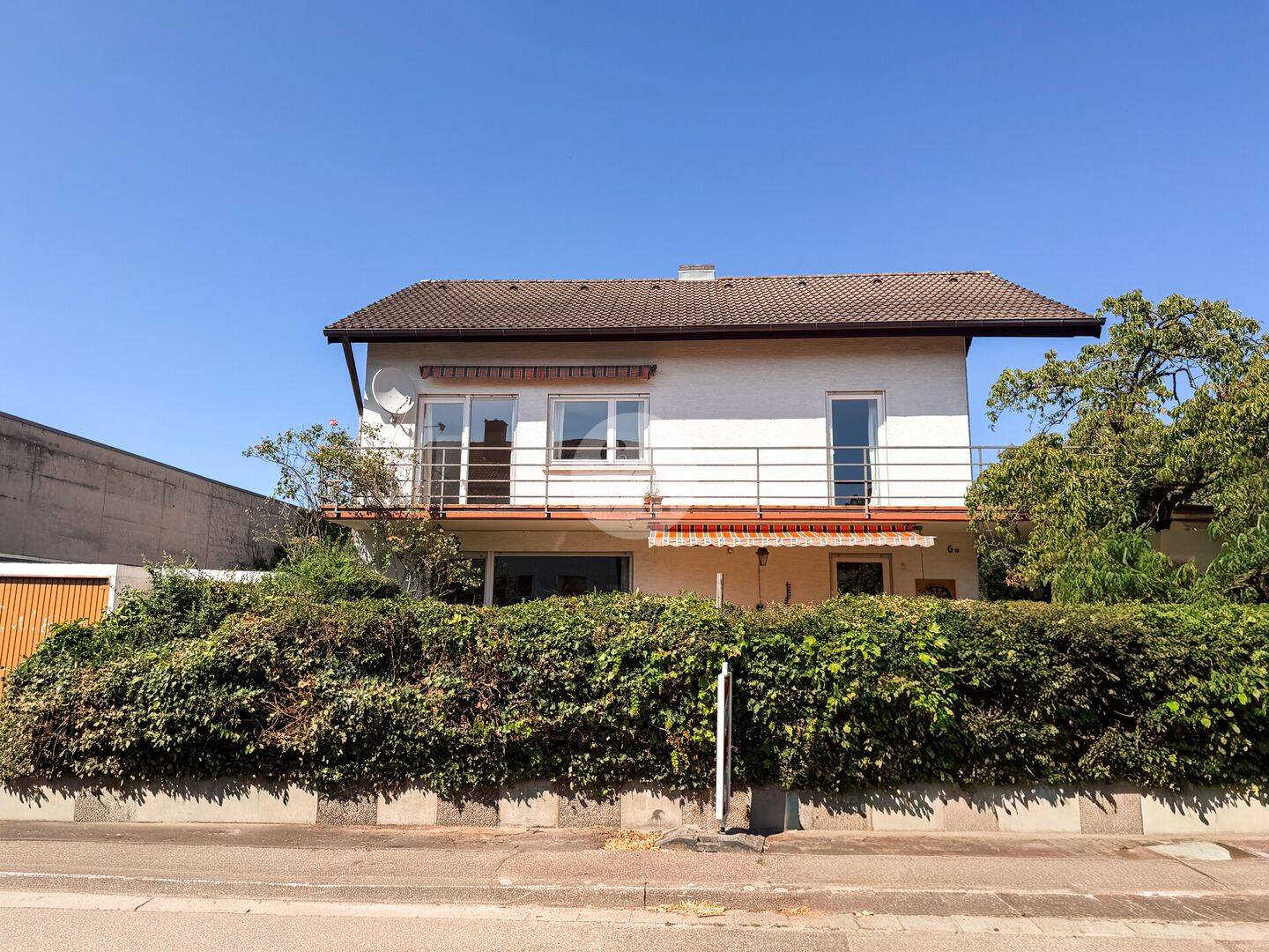 Attraktives 1-2-Familienhaus – vermietet – mit vielseitigem Ausbaupotenzial in FR-Haslach, 79114 Freiburg im Breisgau (Betzenhausen Haslach Sankt Georgen Stühlinger Weingarten)