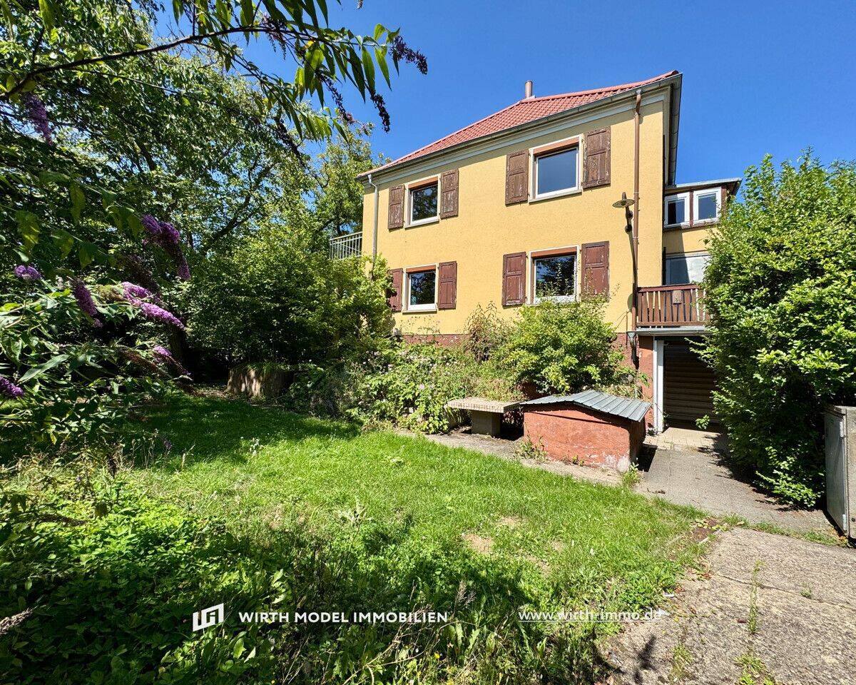 1.139 m² Grundstücksfläche mit Dreifamilienhaus und Doppelgarage an der Haardt, 97422 Schweinfurt
