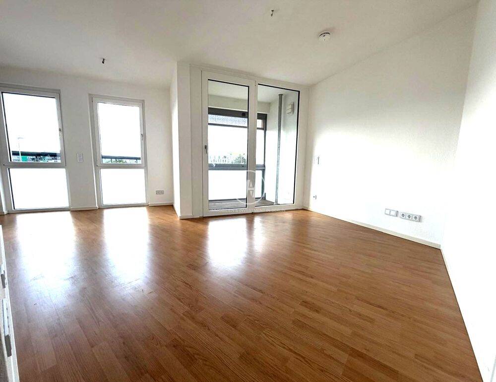 Ideal zum Vermögensaufbau – Sofort Bezugsfrei – Duschbad – Loggia – Einbauküche – Aufzug –, 12489 Berlin (Treptow-Köpenick)