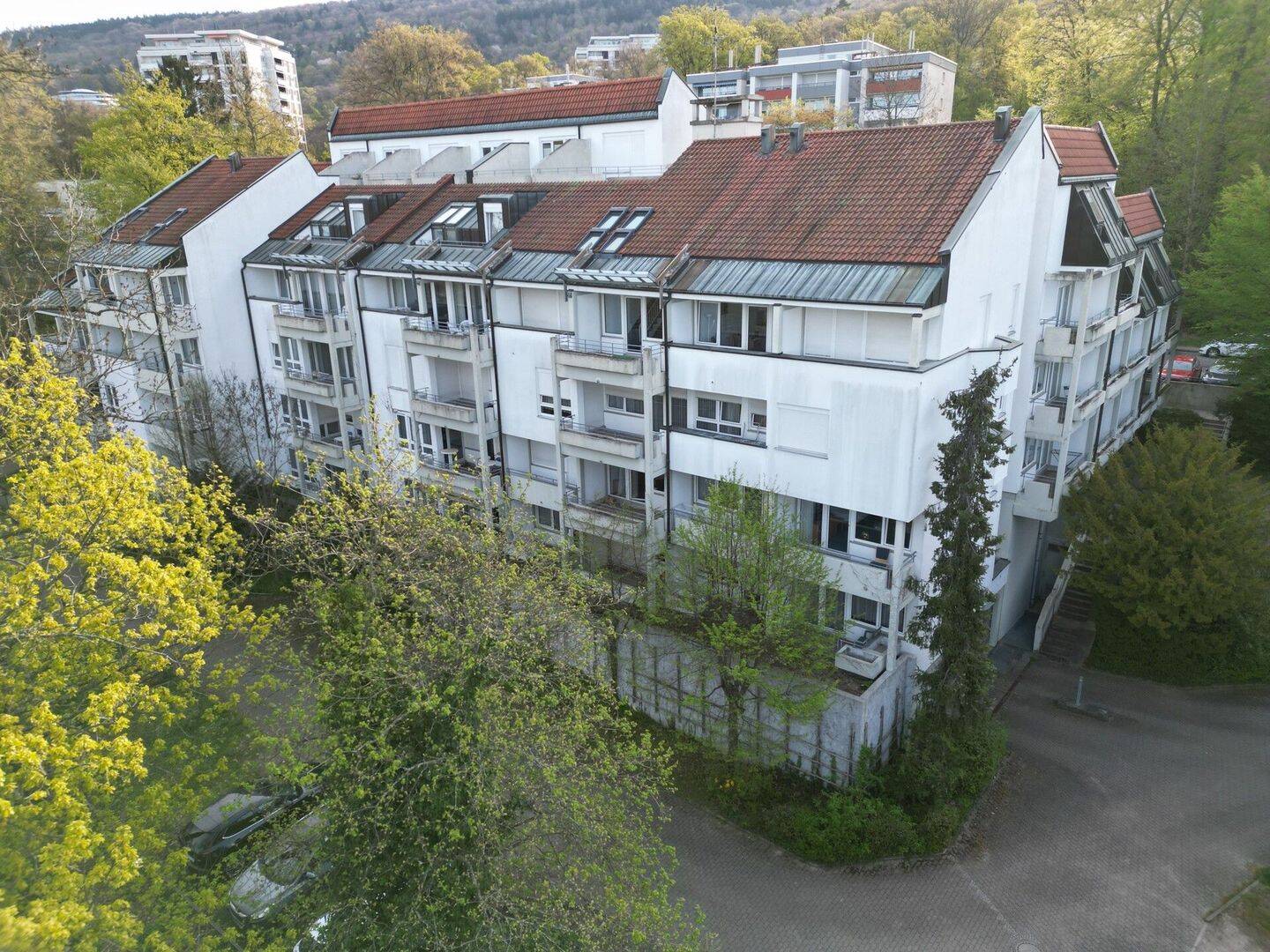 Helle und sonnige 4-Zimmer-Wohnung mit 2 Garagen in gepflegter Wohnanlage!, 69126 Heidelberg (Boxberg Emmertsgrund Rohrbach Südstadt)