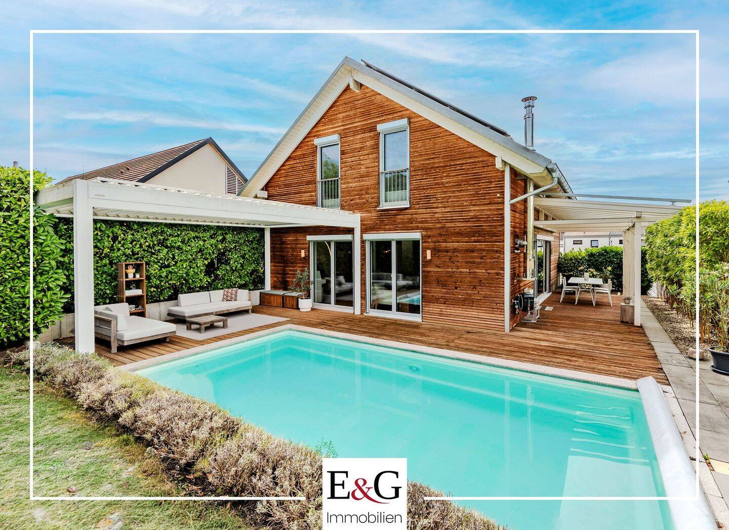 – Baufritz-Architektur in exklusiver Wohnlage – Einfamilienhaus mit Pool und Erweiterungspotenzial, 73230 Kirchheim unter Teck