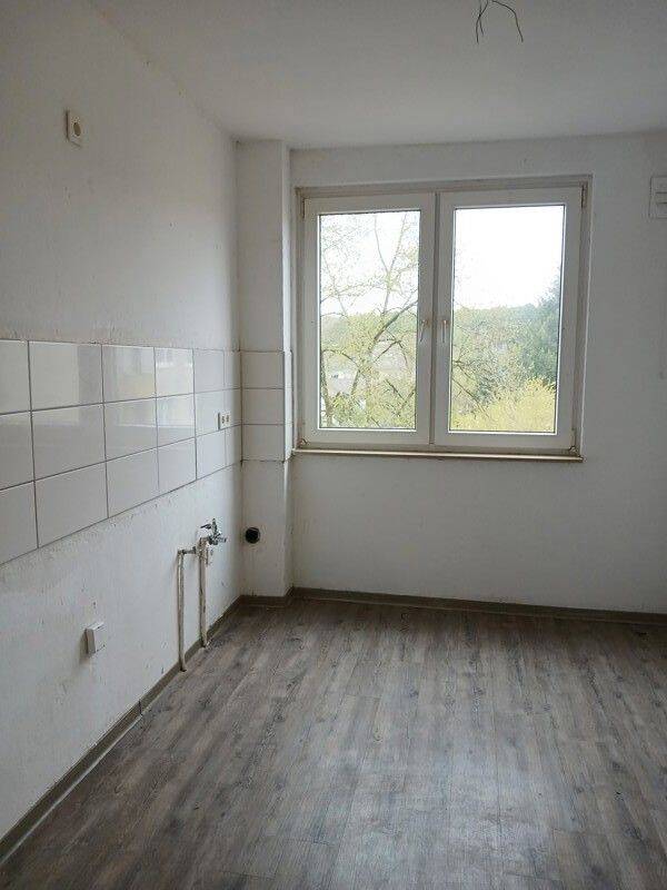 Modernisierte 3-Zimmer Wohnung mit Balkon in Bielefeld Sennestadt!, 33689 Bielefeld (Dalbke Sennestadt)