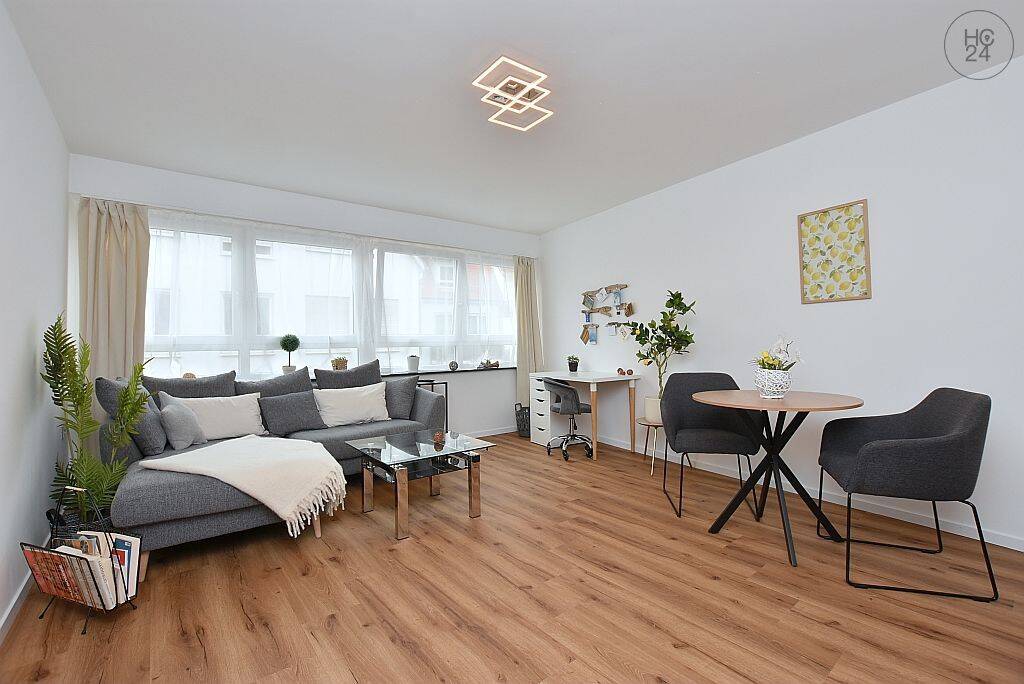 Großzügiges, modern möbliertes WG-Zimmer in Bad Cannstatt, 70372 Stuttgart (Bad Cannstatt)