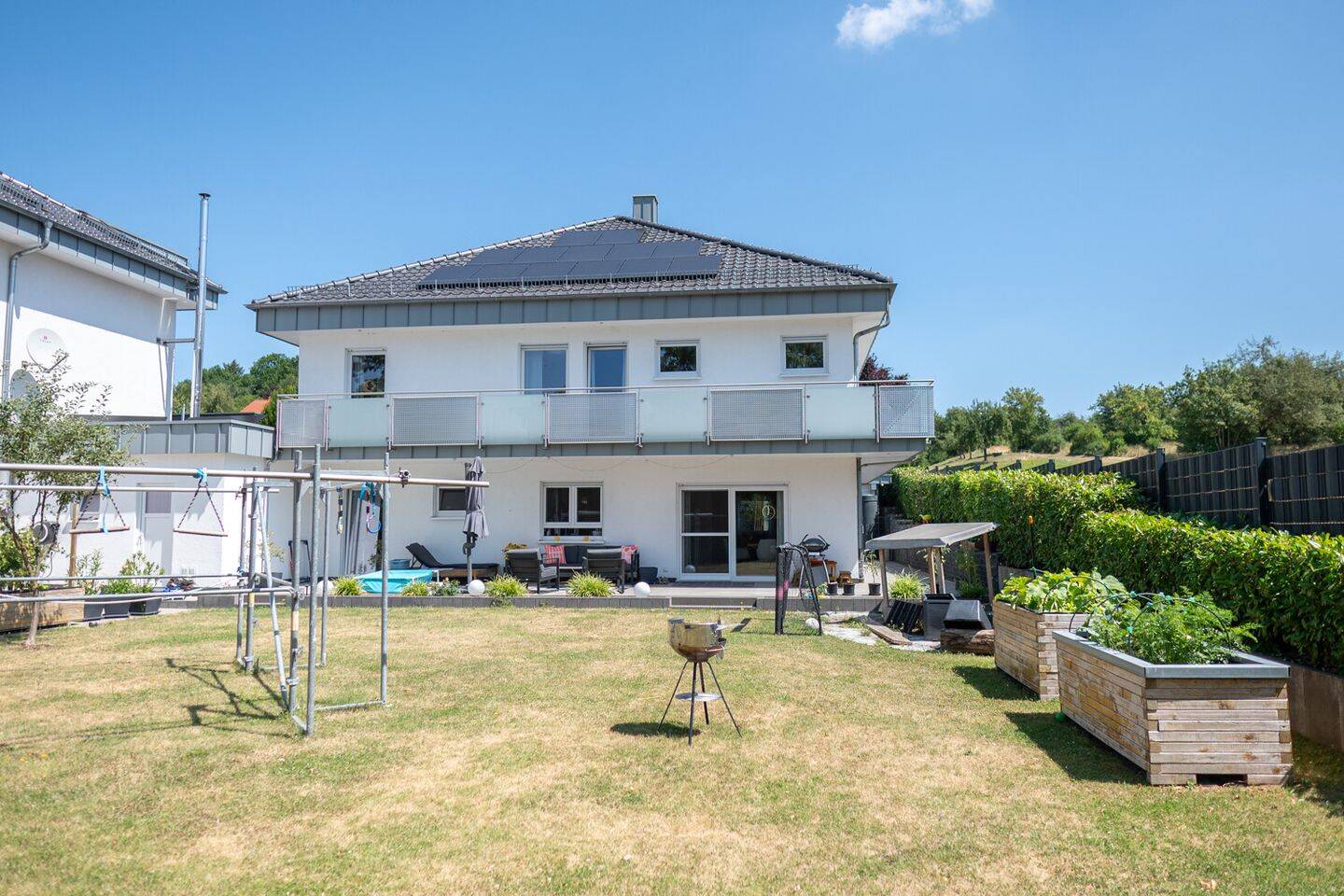Bad Camberg. Neuwertiges EFH mit sehr schönen Ausstattungen in zentraler Lage., 65520 Bad Camberg