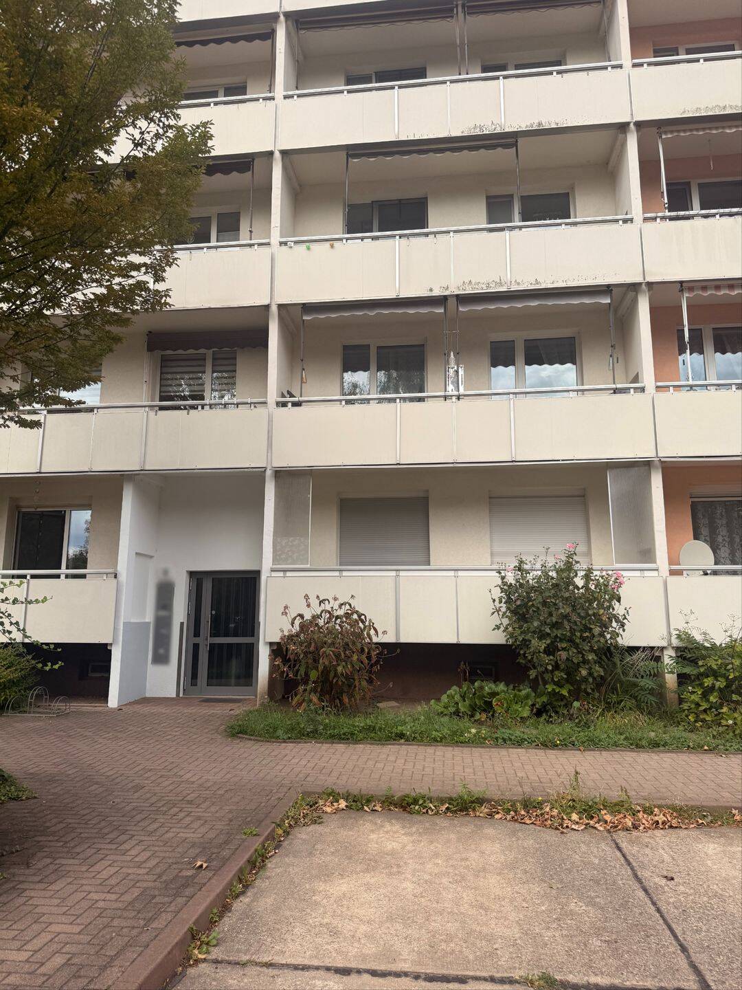 4-Raum-Eigentumswohnung mit Loggia in Halle-Neustadt, 6122 Halle (Saale) (Nietleben Nördliche Neustadt Saaleaue)