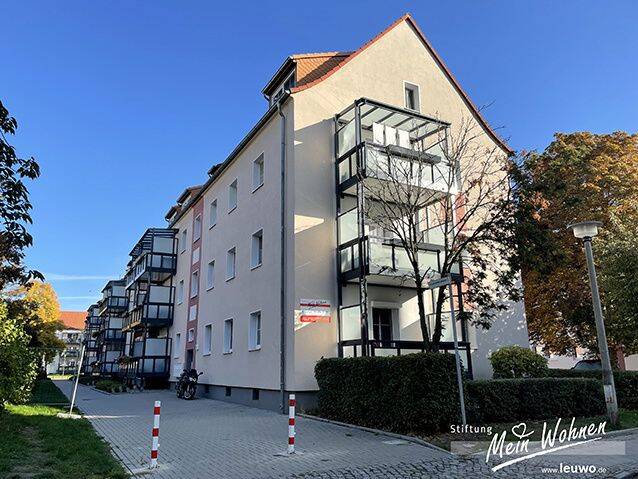Schöne 4 Raum-Wohnung mit Balkon zu vermieten!, 6112 Halle (Saale)