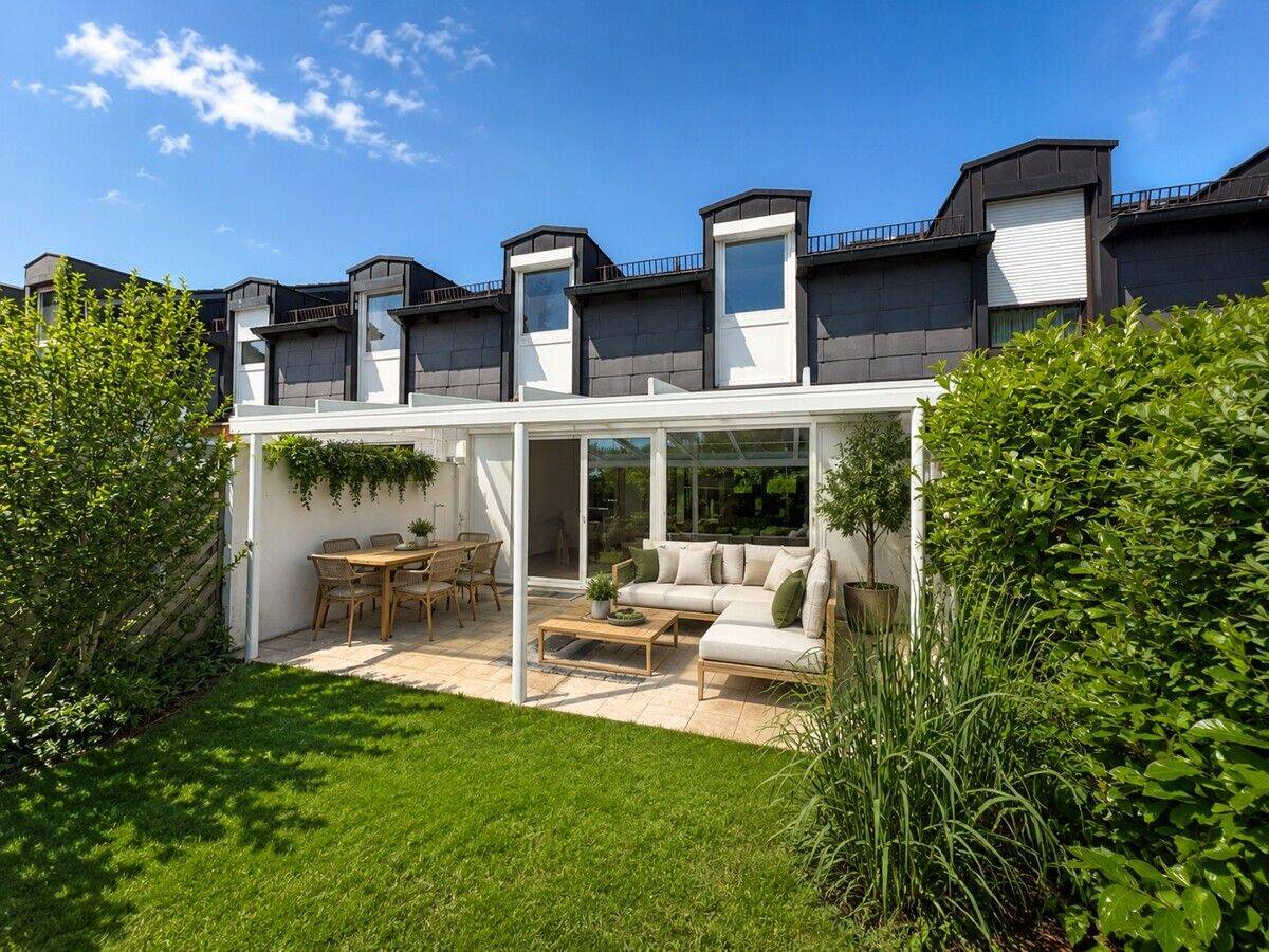 Sonnendurchflutetes Reihenmittelhaus in traumhafter Südlage, 85604 Zorneding
