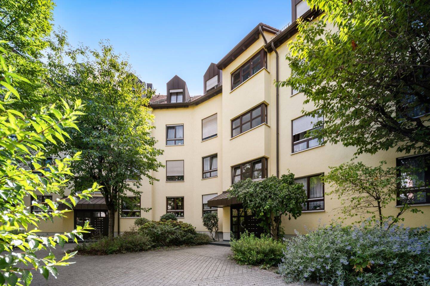 *KÄUFER-PROVISIONSFREI*: Freie 2-ZKB-Wohnung mit EBK, Balkon und TG in A-Lechhausen, 86167 Augsburg (Lechhausen)