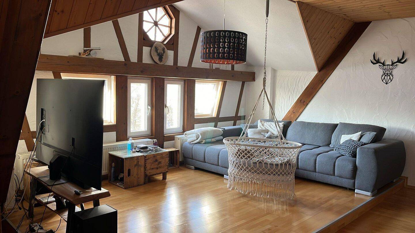 Geräumige 3,5-Zimmer-Wohnung mit Balkon, Garten und Stellplatz, 78583 Böttingen