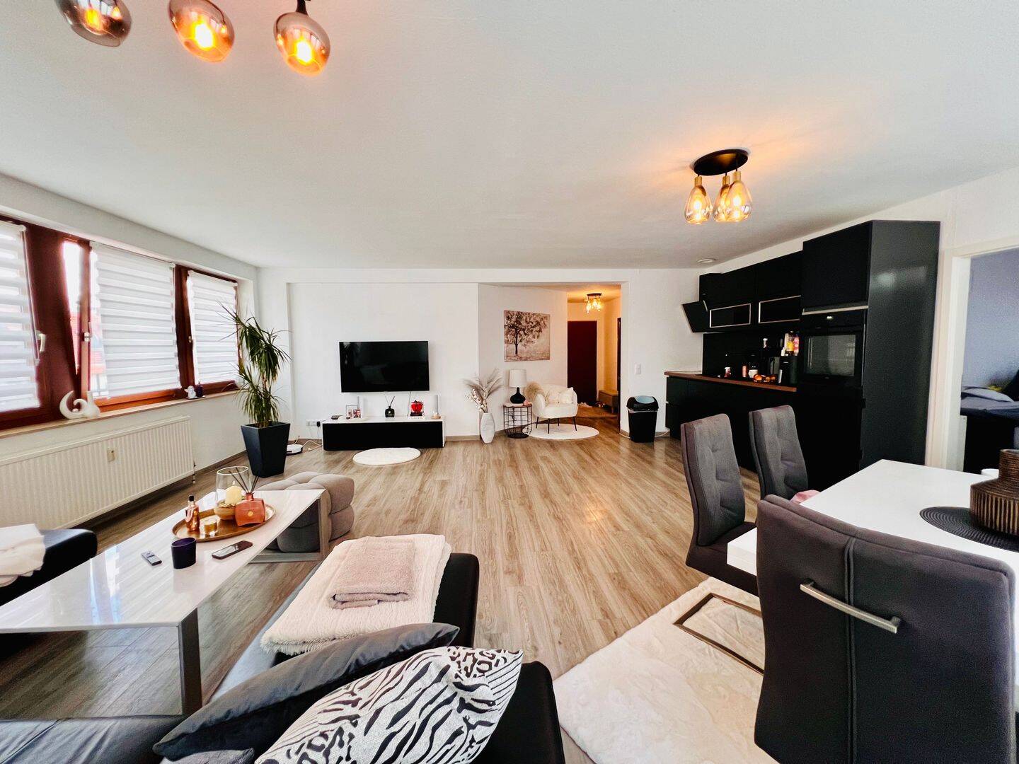 2-Zimmer-Wohnung im Herzen der Baunataler Fußgängerzone, 34225 Baunatal