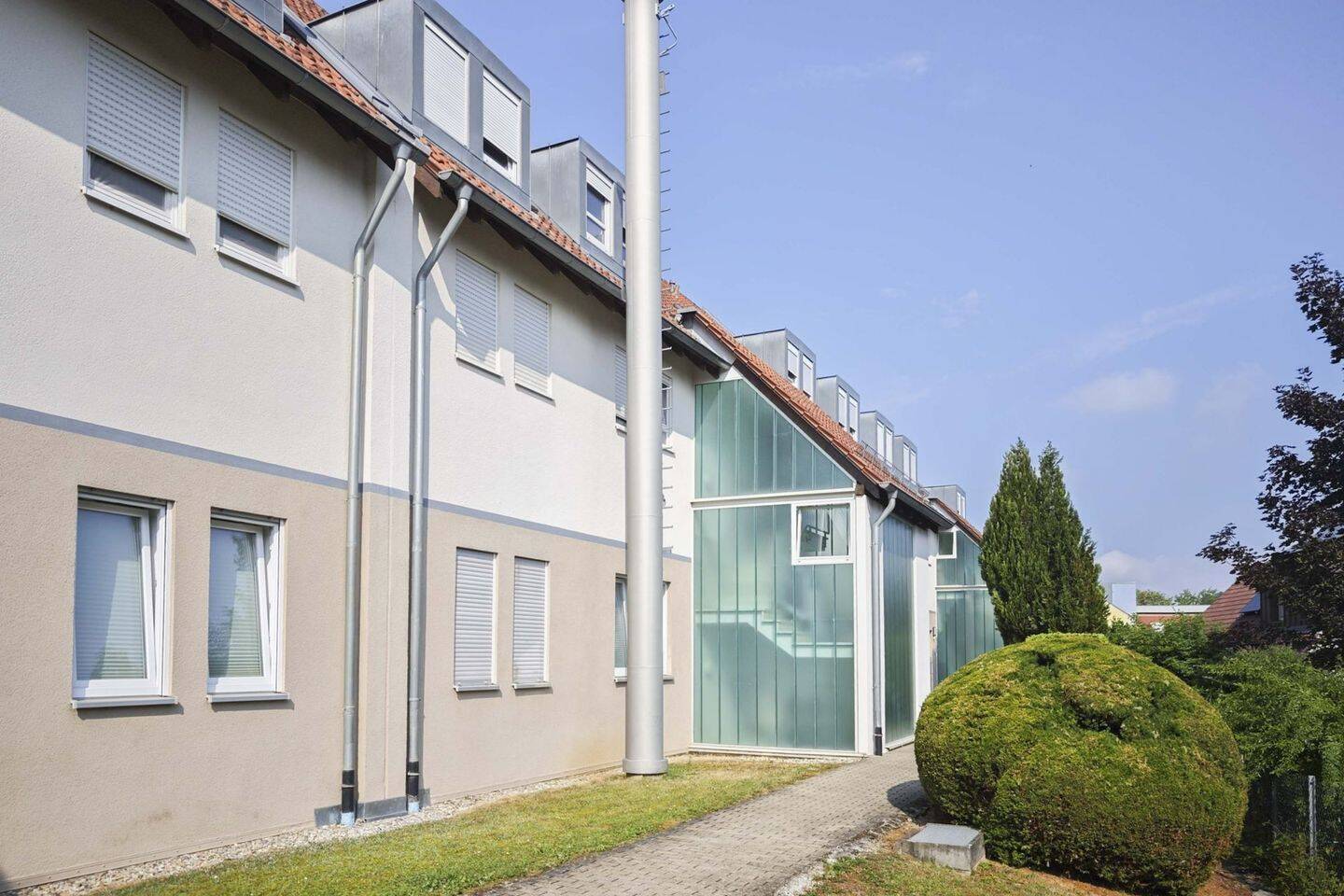 2-Zi.-Dachgeschosswohnung mit TG-Stellplatz in ruhiger Lage von Weinsberg, 74189 Weinsberg