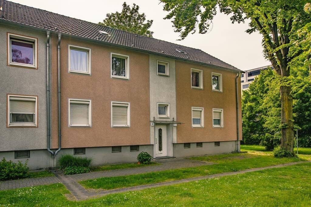 Gemütliche 2-Zimmer-Wohnung in zentraler Lage mit neuem Laminat und Wandtapeten, 46049 Oberhausen