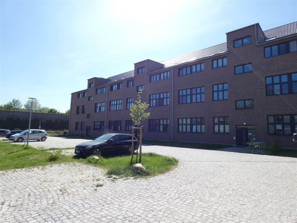 FÜR DIE GANZE FAMILIE – Große 140m² 4-Zimmer-Wohnung mit zwei Stellplätzen und Balkon, 16321 Bernau bei Berlin