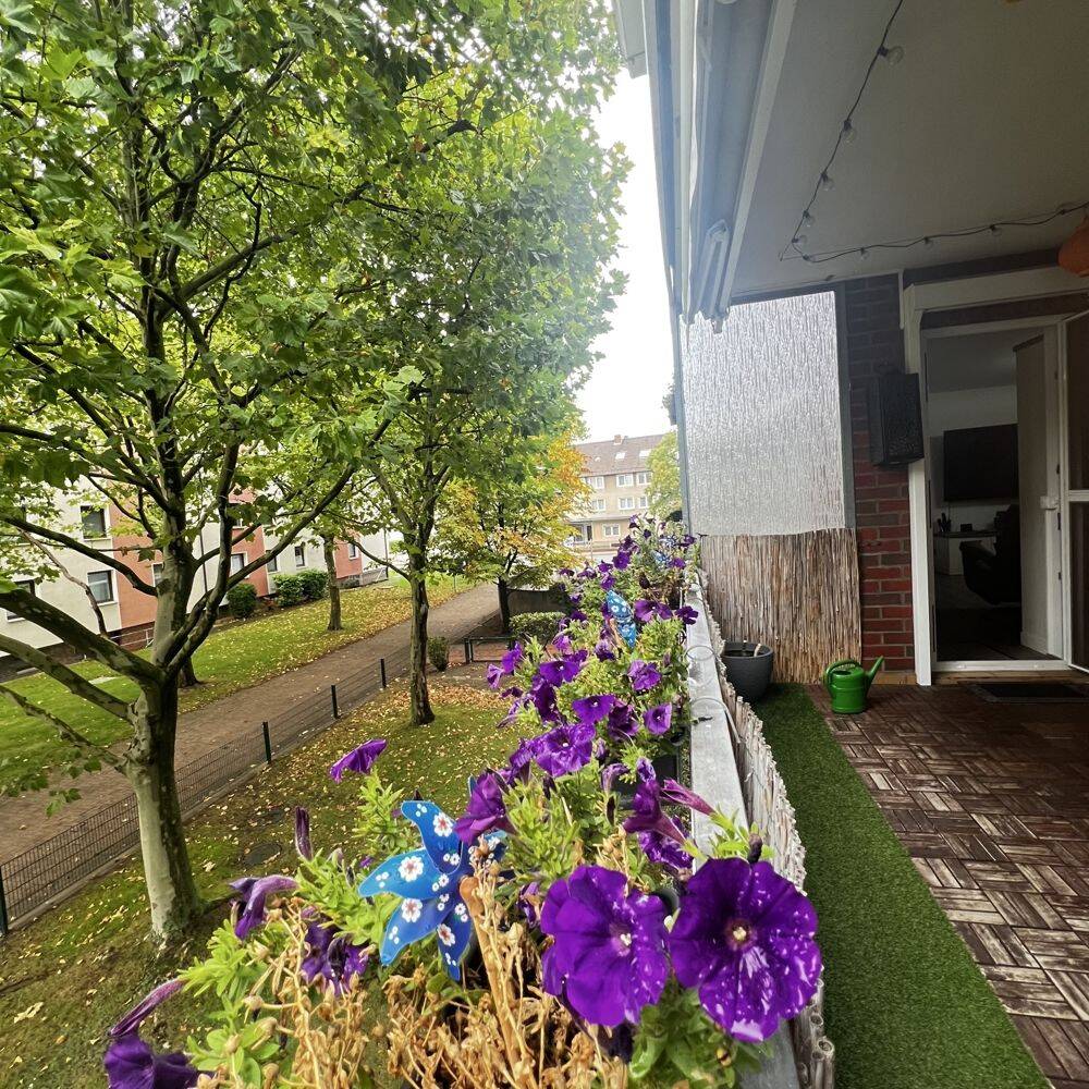 Zentral in Seelze – Sanierte 4-Zi-ETW im 1.OG mit großer Loggia, 30926 Seelze