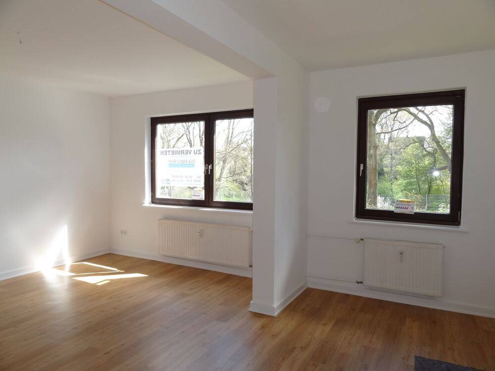 2 Zimmer Erdgeschosswohnung mit Terrasse – zwischen Asklepios und TUHH, 21075 Hamburg (Harburg Eißendorf Hausbruch Heimfeld)