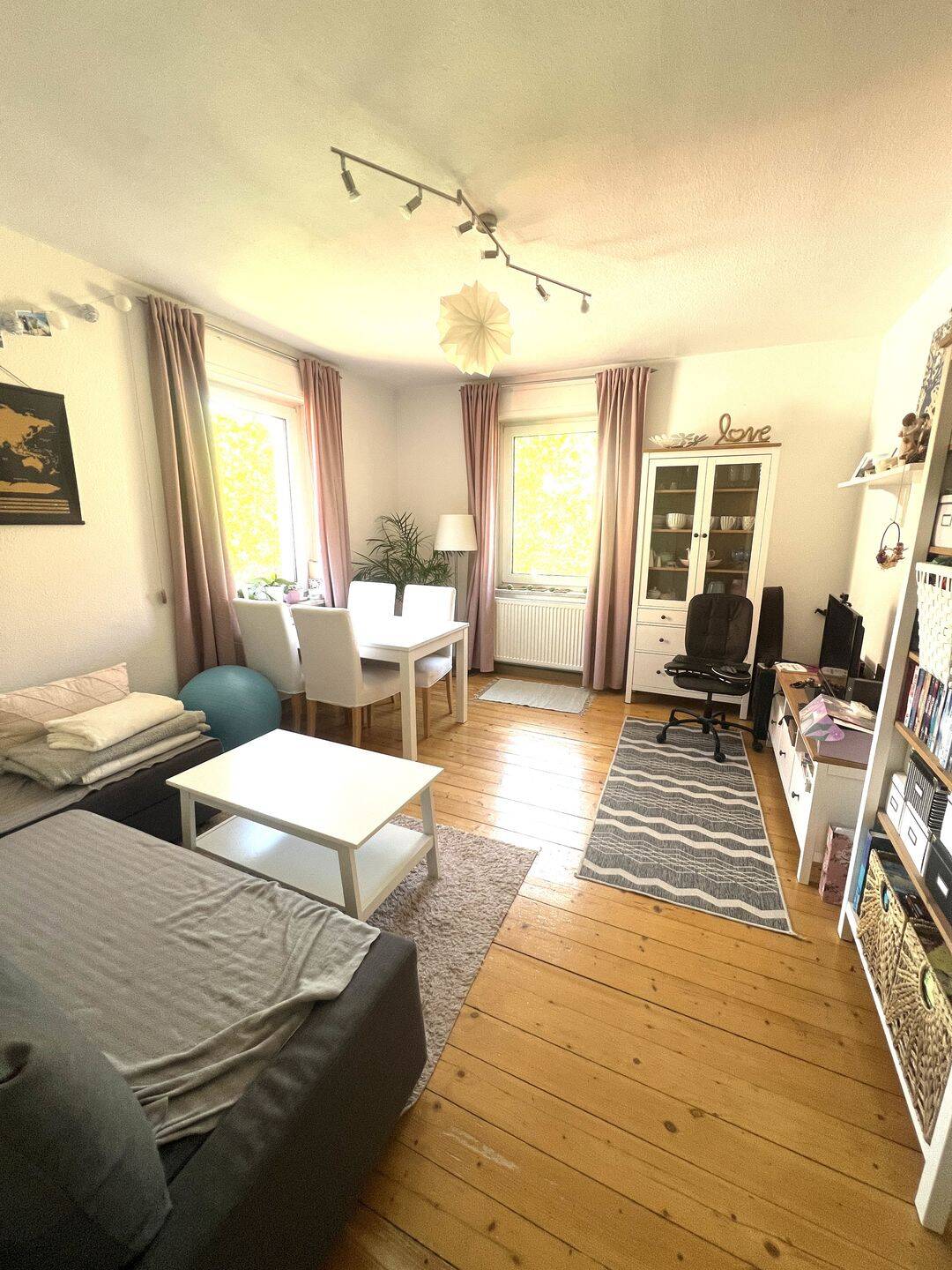 Helle 2 Zimmer Altbauwohnung im schönen unteren Frauenland, 97074 Würzburg (Frauenland Sanderau)