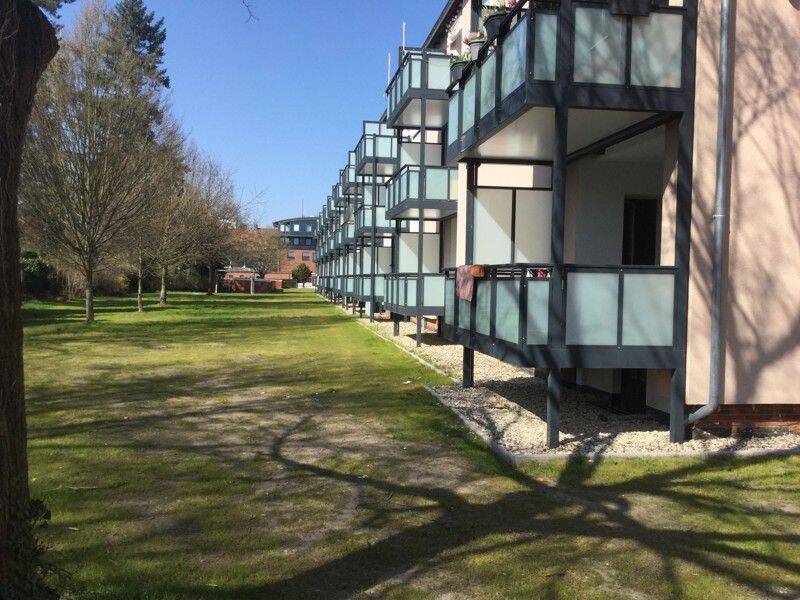 2-Zimmer-Wohnung mit ca. 56,54 m², Einbauküche & XXL-Balkon – sofort verfügbar, 30519 Hannover