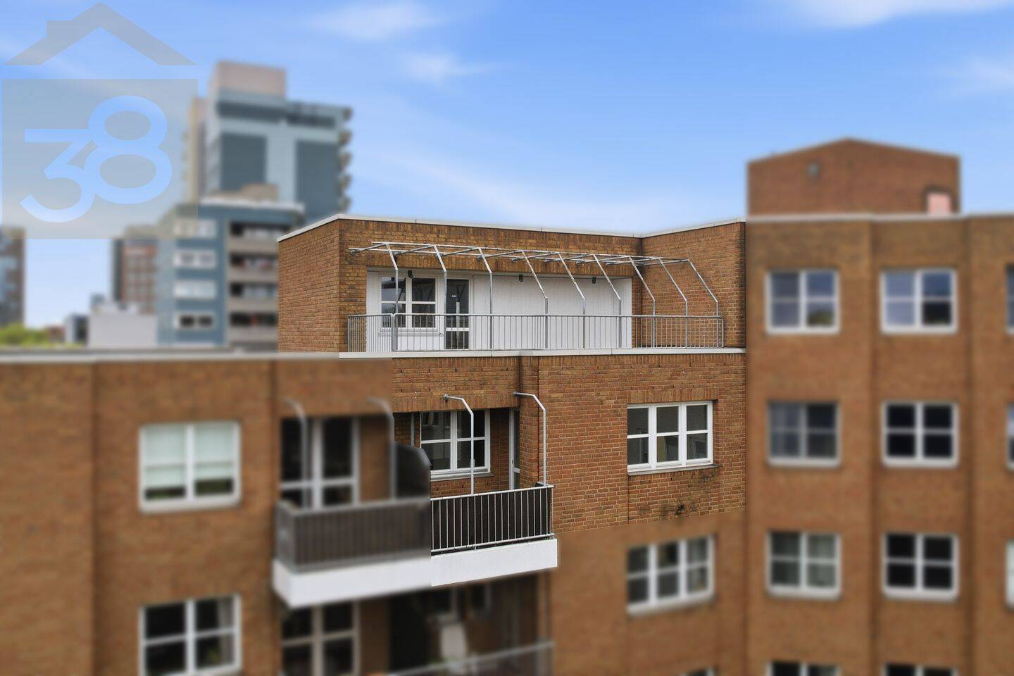 4-Zimmer-Maisonettewohnung mit großer Dachterrasse in Braunschweig! Meine Wohnung = mein Makler!, 38102 Braunschweig (Braunschweig)