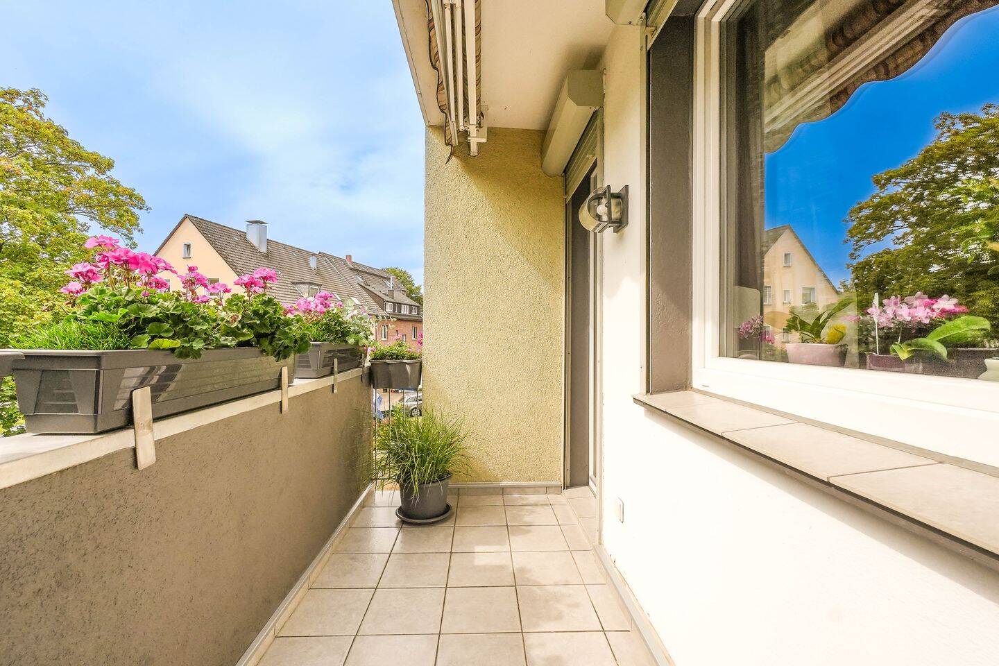 4,5 Zimmer im 1.OG mit Loggia & Garage in Weitmar, 44795 Bochum (Weitmar Wiemelhausen)