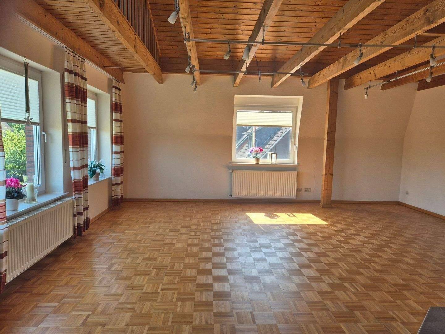 Großzügig Dachgeschosswohnung mit großer Dachterasse, 26892 Dörpen