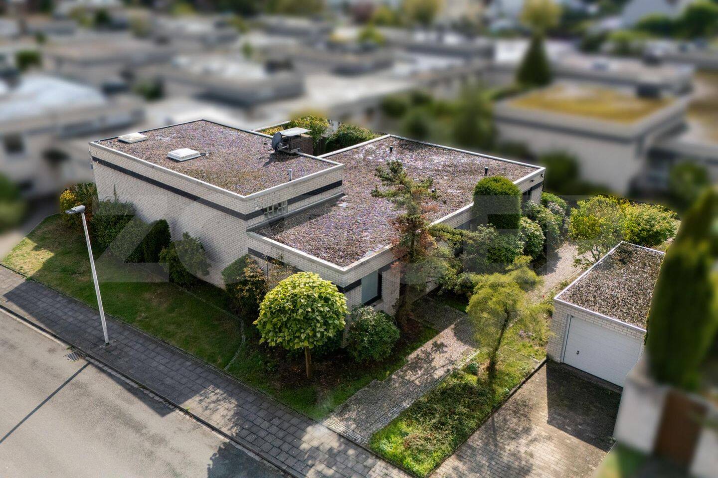 Vielseitiger Bungalow mit Kaminzimmer, Garage und sonnigem Südwestgarten auf Erbbaugrundstück, 59071 Hamm