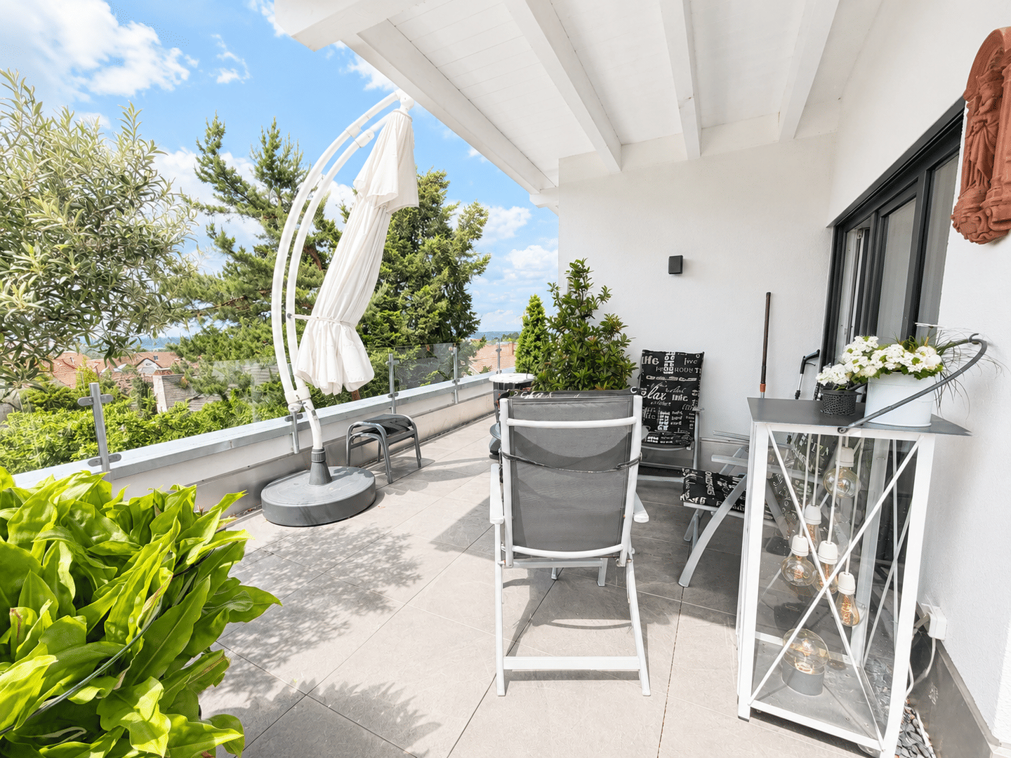 Penthouse-Traum in absoluter Ruhelage – 151 m² Wohnen, 126 m² Himmel und Blick bis zu den Vogesen, 75334 Straubenhardt