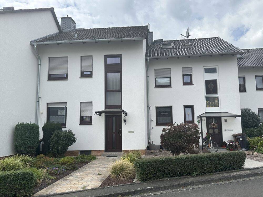 Ihr Zuhause in Großenritte: 4 Zimmer mit 102 m², Hobbyraum, schöner Garten, Garage + Platzreserve, 34225 Baunatal