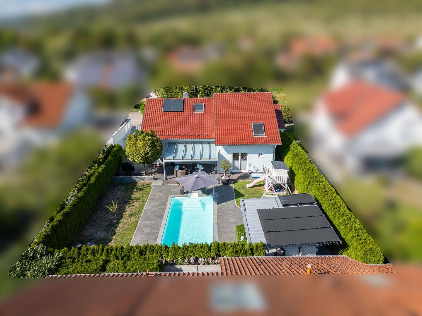 Ein Zuhause der besonderen Art – Großzügiges Einfamilienhaus mit Galerie und Pool, 89143 Blaubeuren