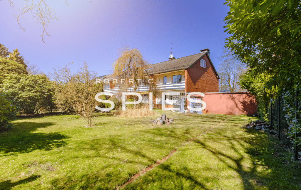 Gepflegtes Endreihenhaus mit großem Garten & drei Garagen, 22359 Hamburg (Wandsbek Bergstedt Rahlstedt Volksdorf)