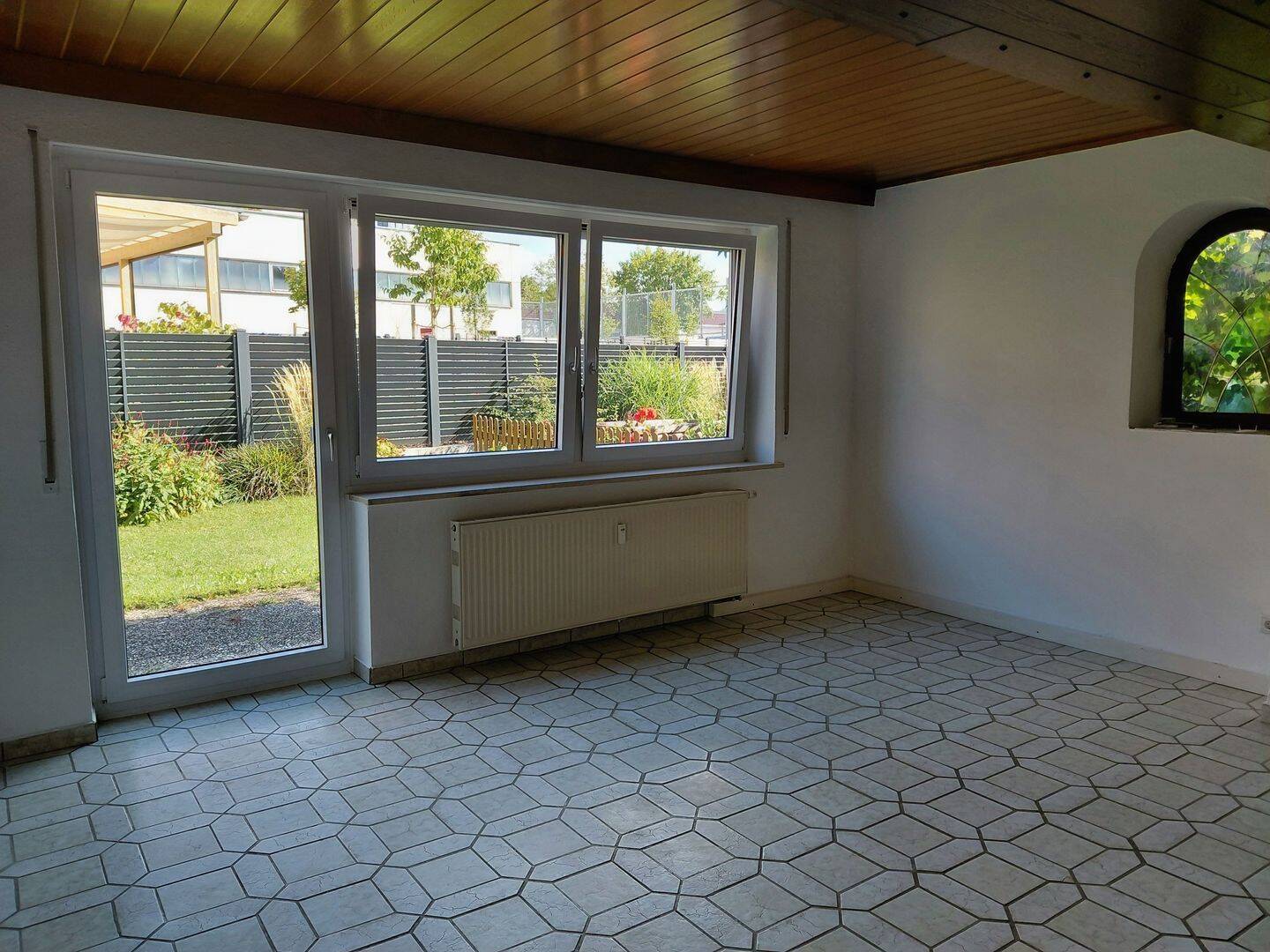 Großzügige 2-Zimmer-Erdgeschosswohnung, zentrumsnah, 94315 Straubing
